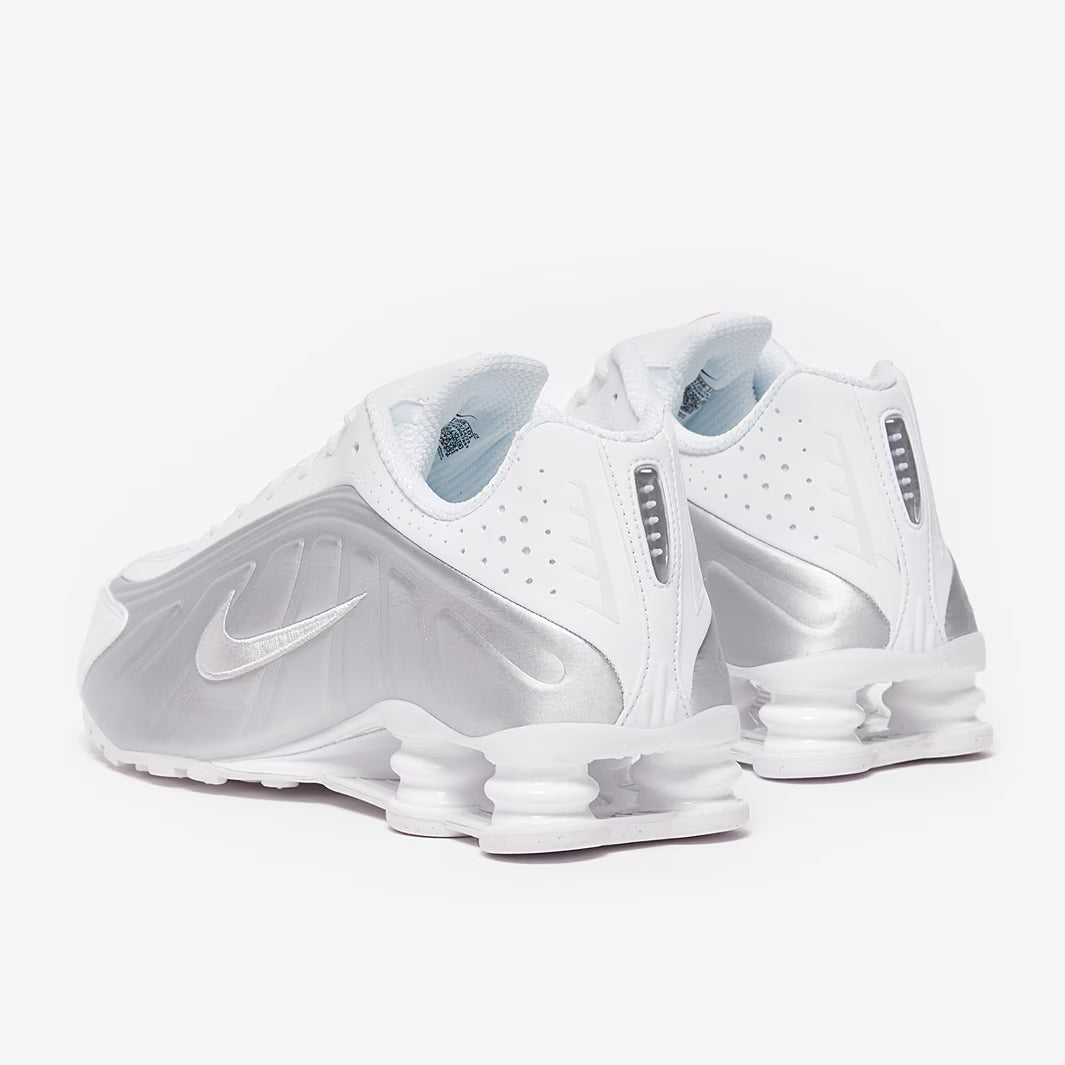 NIKE SHOX R4 white